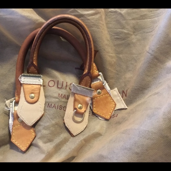 SOLD☄️RARE LV FRENCH CO 40 HAVE HANDLES TO INCLUDE - Picture 2 of 8